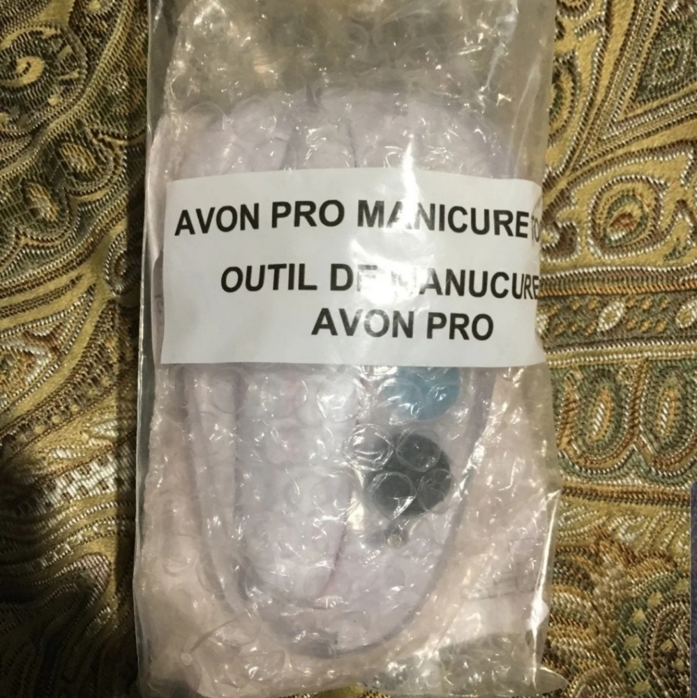 Avon pro manicure tool set